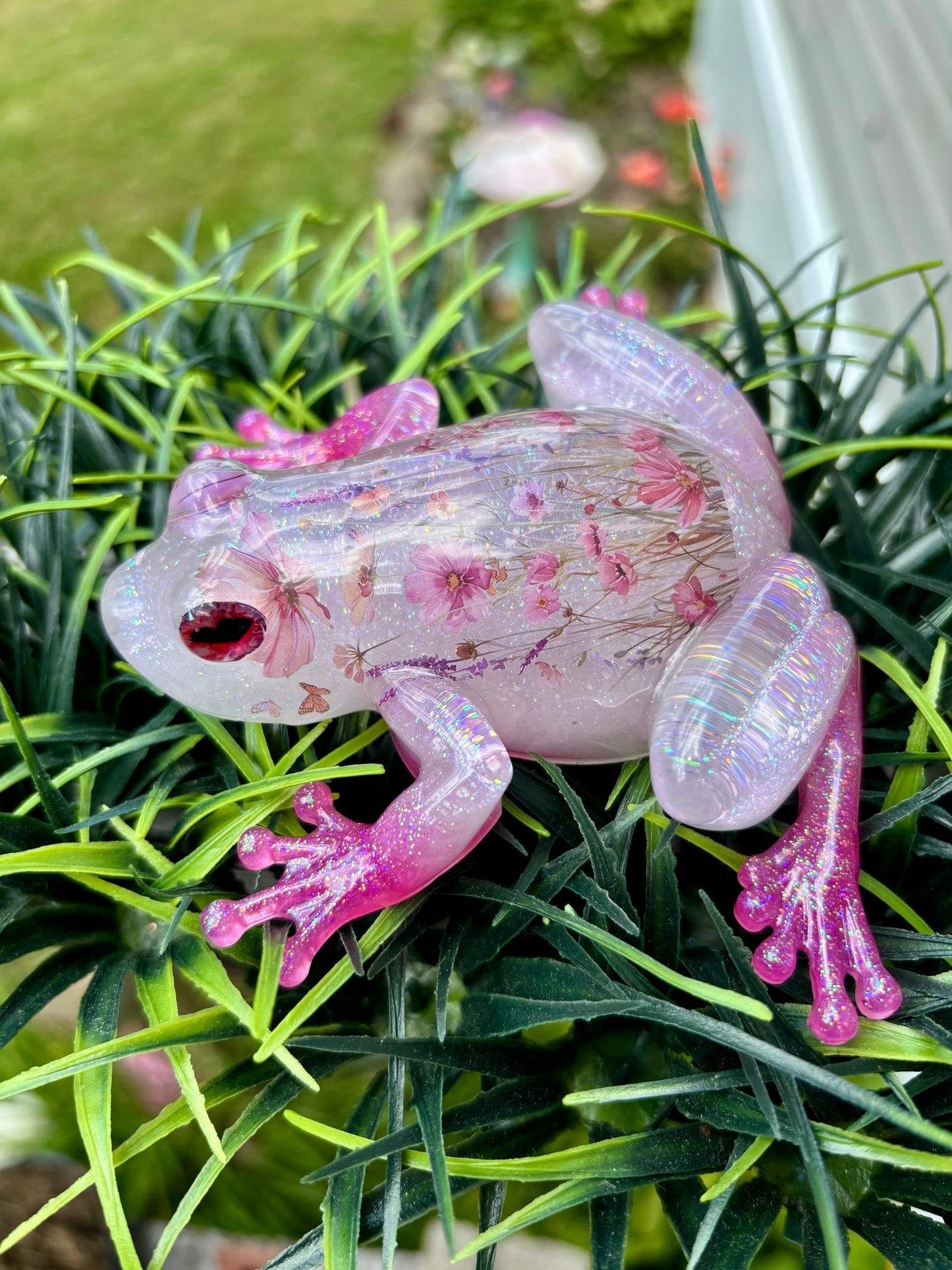 Frog Wildflowers Pink