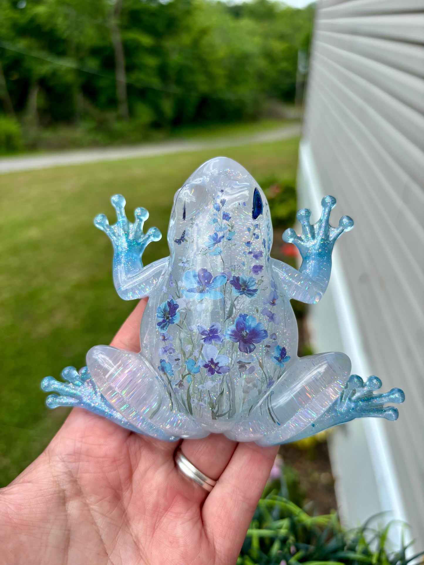 Frog Wildflowers Blue